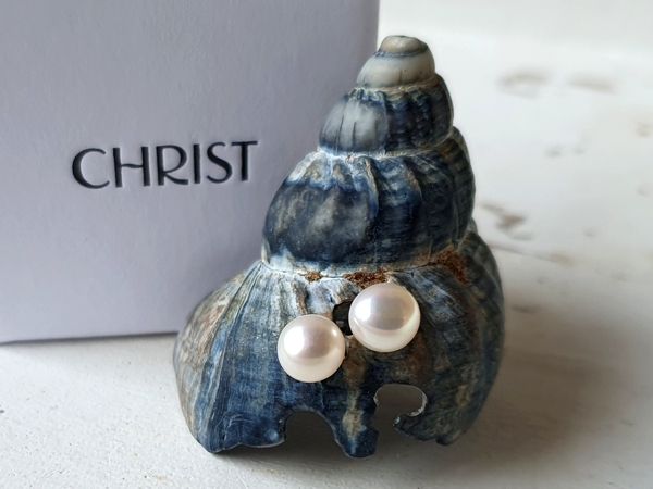 CHRIST Pearls Ohrstecker – perlmuttfarben, Gelbgoldstecker, Bouton 6 mm