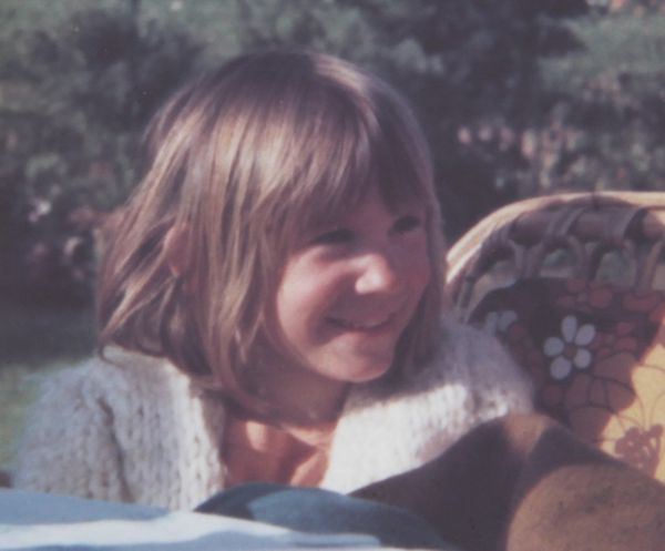 Ines Meyrose in den 1970ern im Garten