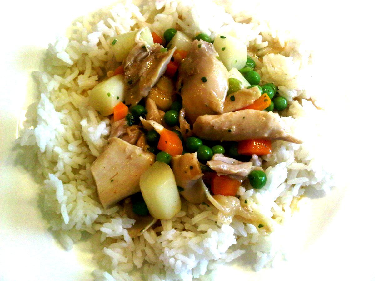 Hühnerfrikasse mit Reis
