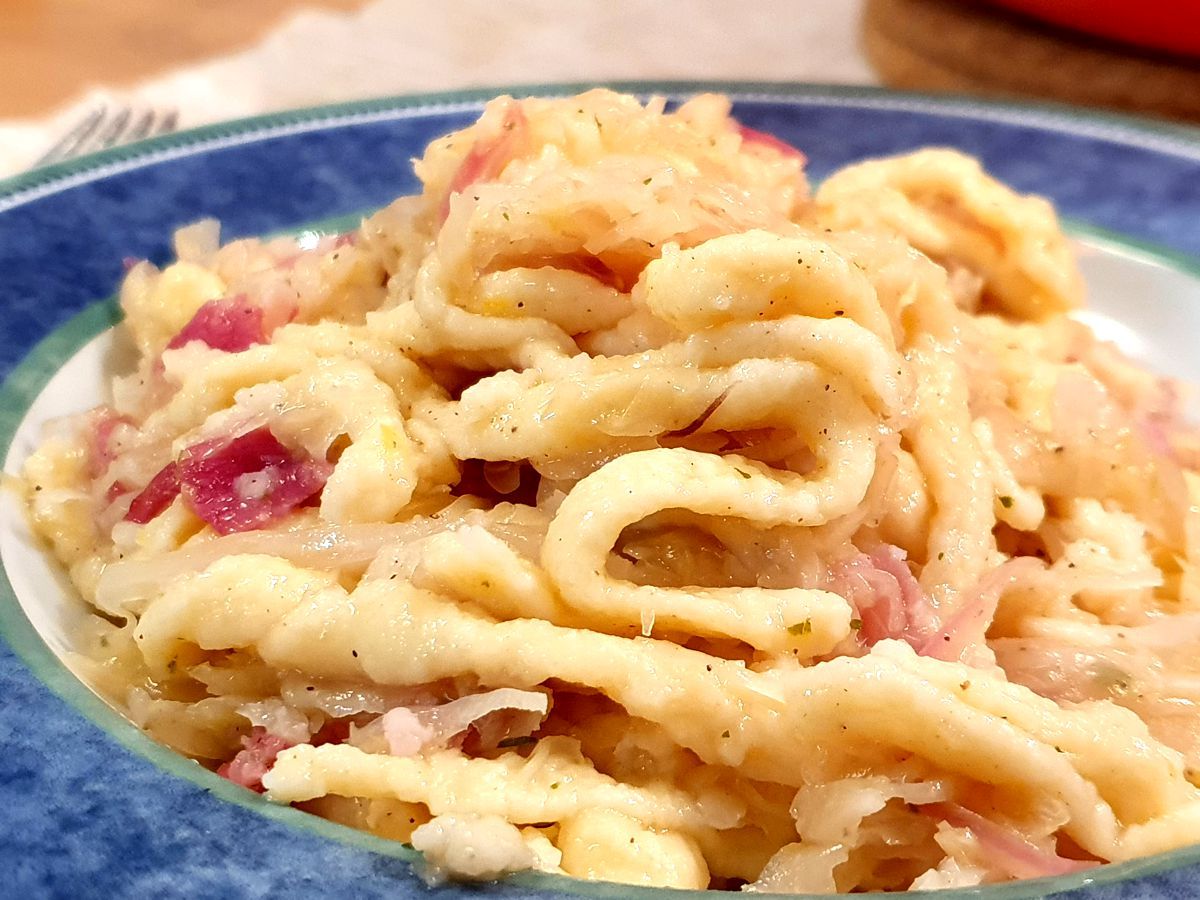 Krautspätzle mit Speck