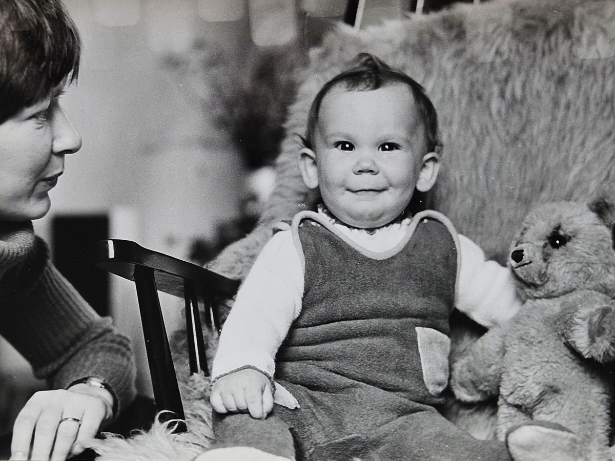 Ines Meyrose 1971 als Baby mit ihrer Mutter