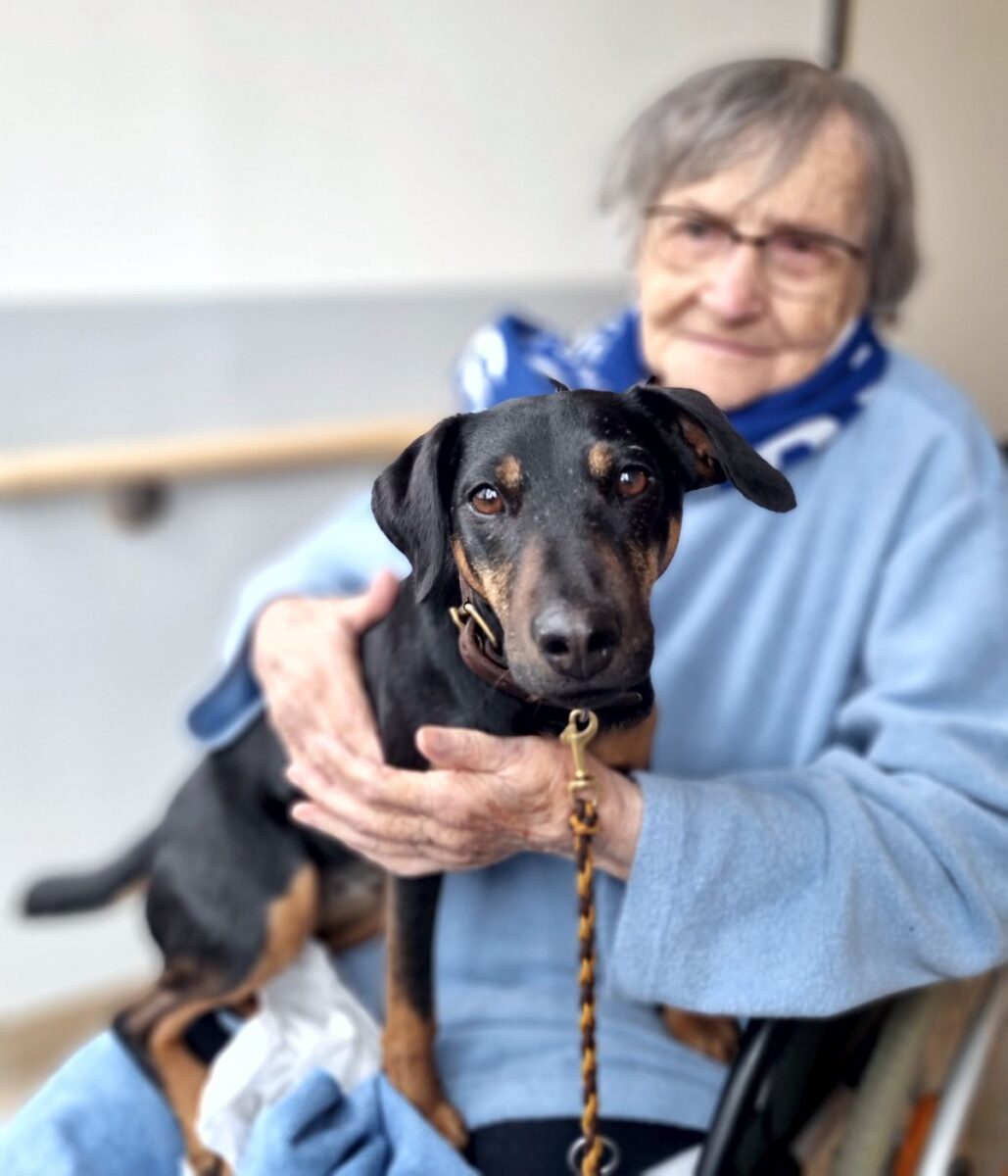 Gerlinde mit Mona im März 2026